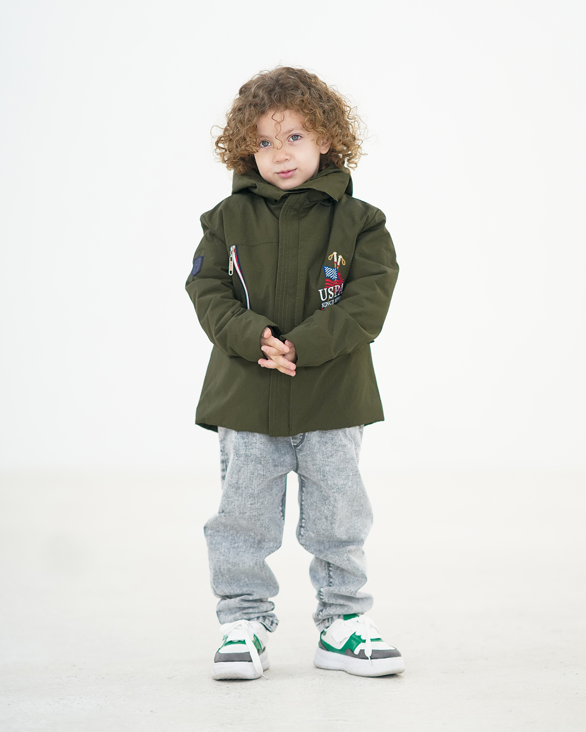 کاپشن کلاه دار